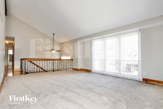 1282 Lombez Dr in Ballwin, MO - Building Photo - Building Photo