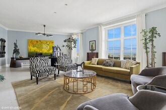 3400 N Lake Shore Dr in Chicago, IL - Building Photo - Building Photo