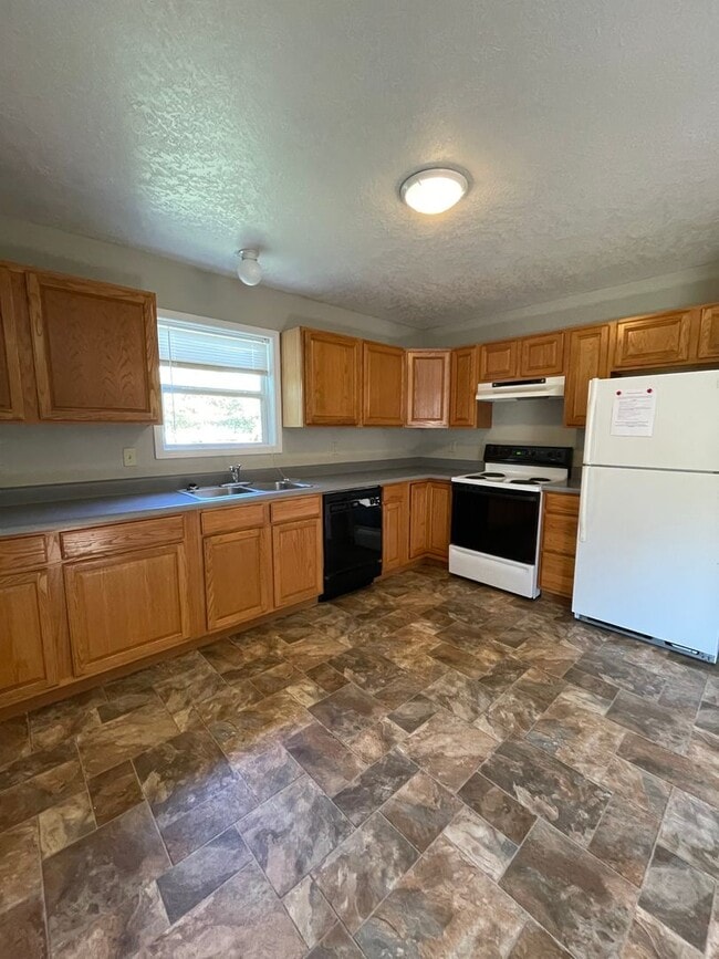 property at 1112 Union St
