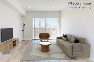 1821 S Bentley Ave in Los Angeles, CA - Building Photo