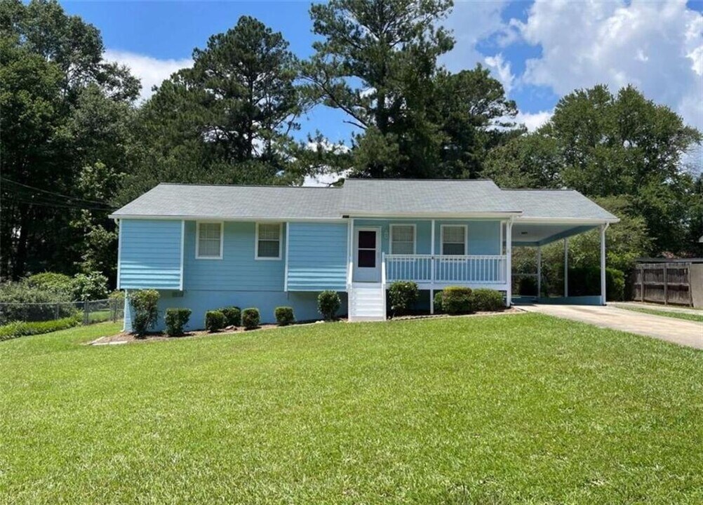 7787 Melanie Dr in Douglasville, GA - Building Photo