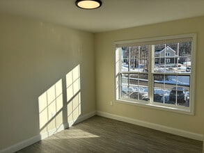 725-727 Central Ave in Dover, NH - Building Photo - Building Photo