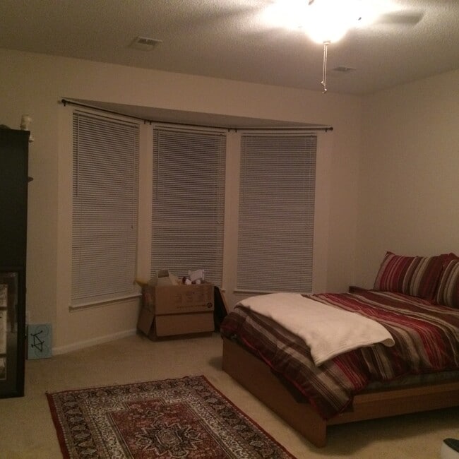 property at 2325 W Great Neck Rd