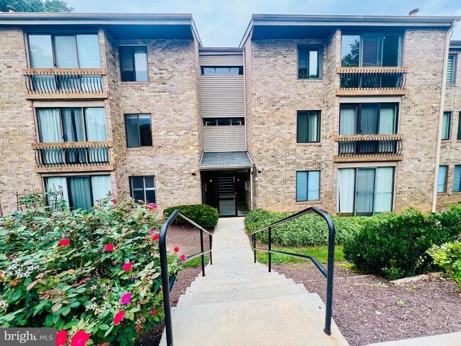 property at 10570 Twin Rivers Rd
