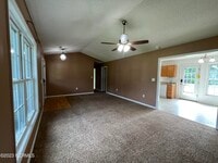 105 Gregory Dr photo'