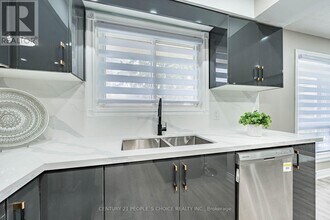 506 Normandy St in Oshawa, ON - Building Photo - Building Photo