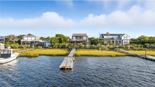 26 Tennessee Ave in Nantucket, MA - Building Photo - Building Photo