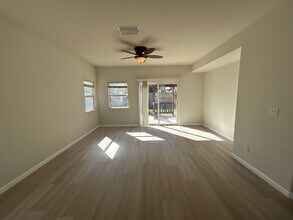 2541 Carnival Dr in Turlock, CA - Building Photo - Building Photo