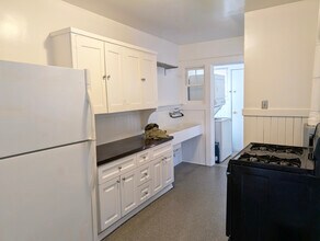 2630 E St in Sacramento, CA - Building Photo - Building Photo