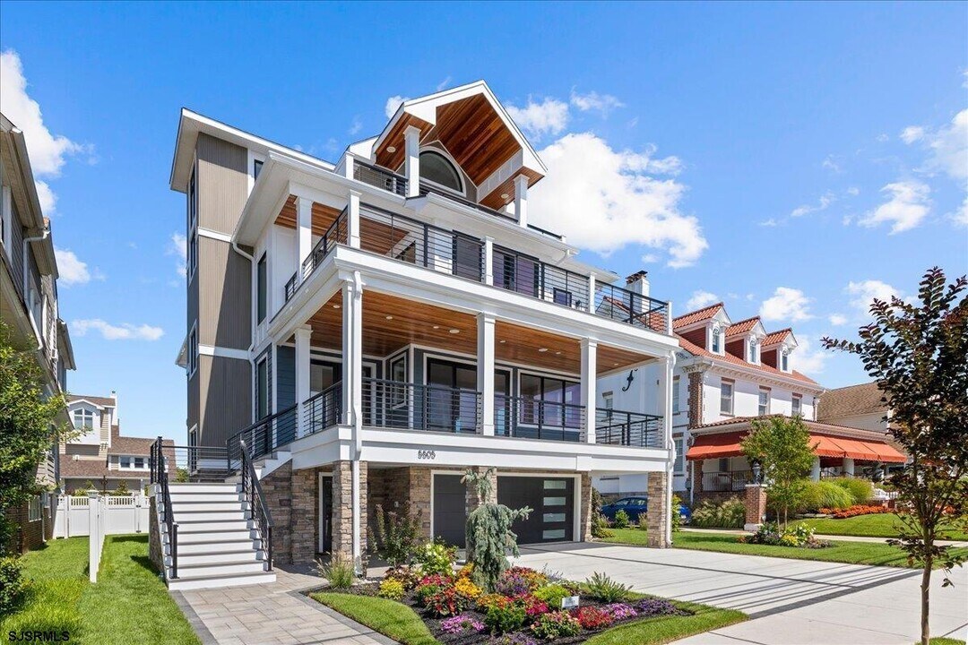 5505 Atlantic Ave in Ventnor City, NJ - Building Photo