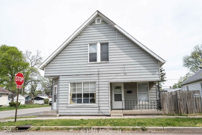 property at 1604 E Kelly St