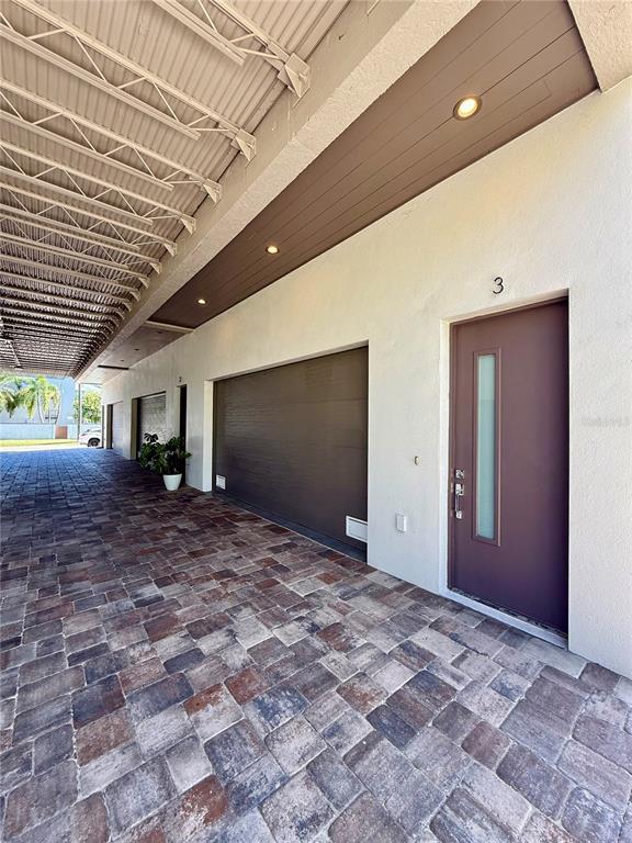 4910 W McElroy Ave in Tampa, FL - Building Photo - Building Photo