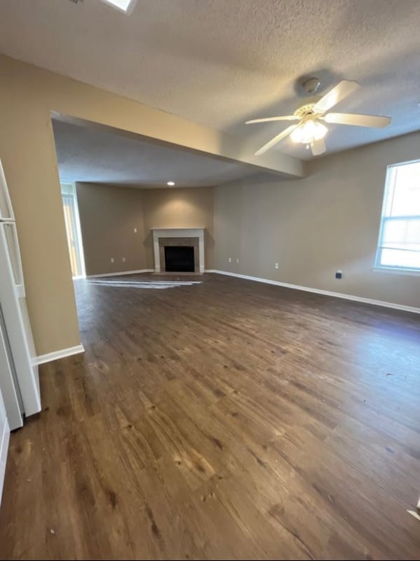 1248 NW Phelps Dr in Grain Valley, MO - Foto de edificio - Building Photo