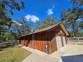 25805 Ipes Rd in Splendora, TX - Building Photo - Building Photo