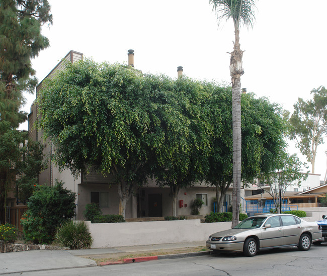 French Park Apartments in Santa Ana, CA - Building Photo - Building Photo