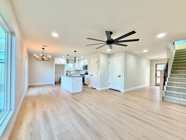 2009 W Easton Ct in Tulsa, OK - Building Photo - Building Photo