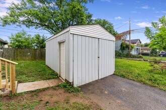973 E Weber Rd in Columbus, OH - Foto de edificio - Building Photo