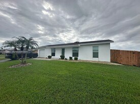 12364 SW 266th Terrace in Homestead, FL - Building Photo