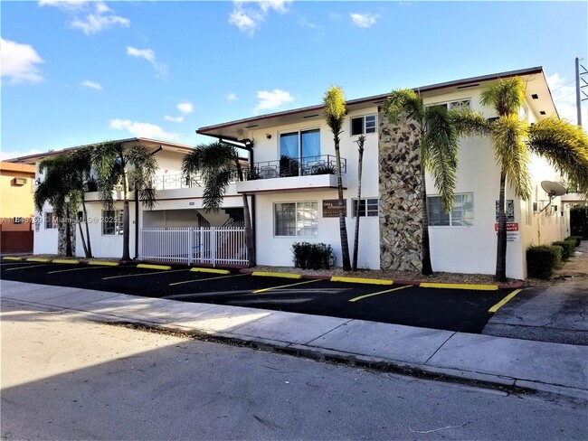 property at 50 W 4th St
