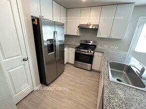 10618 Varmus Dr in Converse, TX - Building Photo - Building Photo