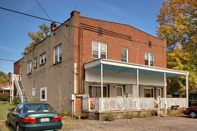 23 Brookside Cir in Candler, NC - Building Photo - Building Photo