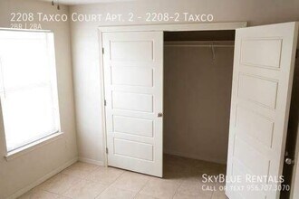 2208 Taxco Ct in Edinburg, TX - Building Photo - Building Photo