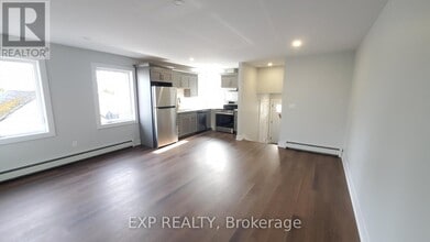 640 West St in Prescott, ON - Building Photo - Building Photo