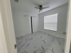 4334 SW 72nd Way in Davie, FL - Building Photo - Building Photo