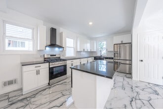 32 Palm St in Newark, NJ - Building Photo - Building Photo