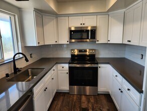 114 E El Portal, Unit C in San Clemente, CA - Building Photo - Building Photo