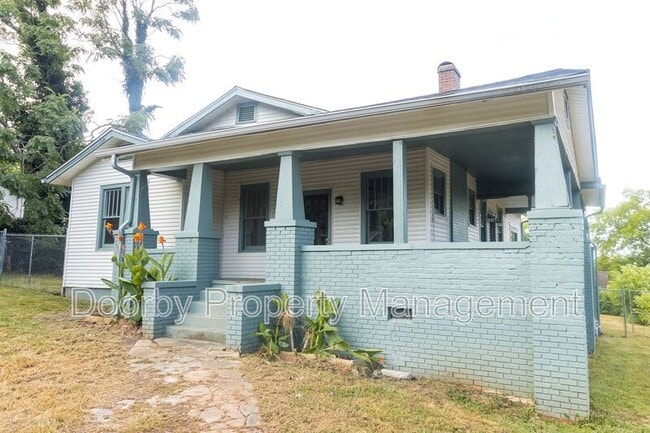 property at 2300 Elmendorf St
