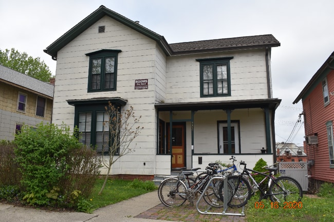 property at 533 Elizabeth St