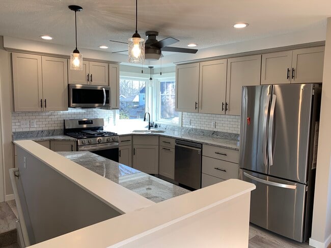 property at 3100 W 55th St