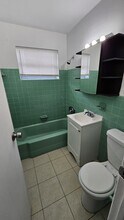 6241 Dawson St in Hollywood, FL - Building Photo - Building Photo