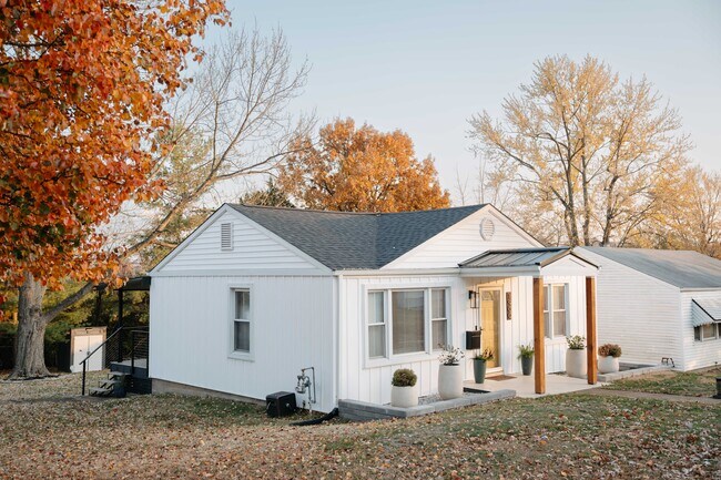 1900 Mitchell Terrace in St. Louis, MO - Building Photo - Building Photo
