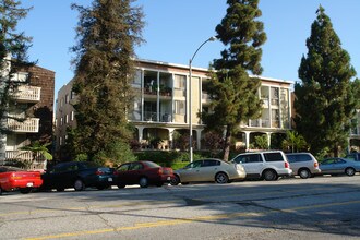 La Fayette Townhouse in Los Angeles, CA - Building Photo - Building Photo