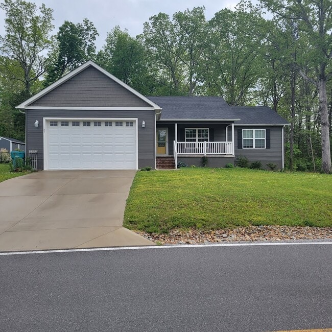 27 Patrick Dr in Crossville, TN - Building Photo - Building Photo