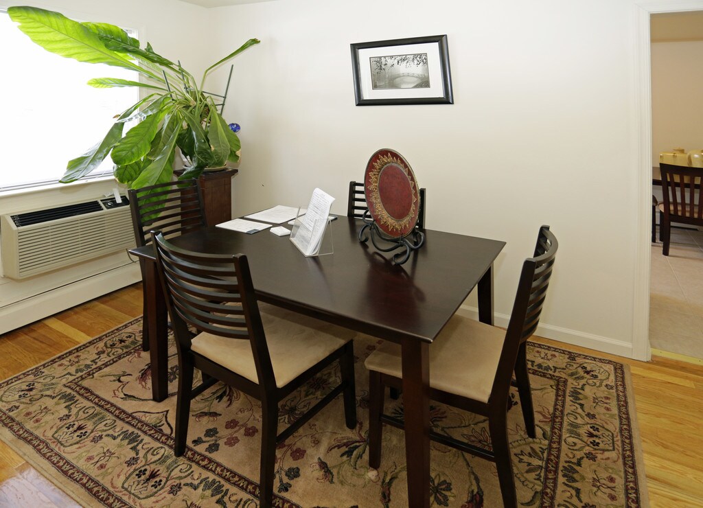 Kings Village Apartments in Budd Lake, NJ