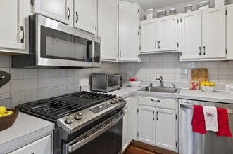 462 Worthington Rd in Glen Burnie, MD - Foto de edificio - Building Photo