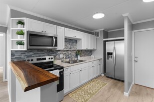 111 Kahului Beach Rd in Kahului, HI - Building Photo