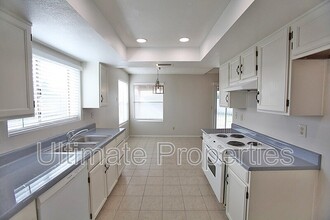 8413 W Ruth Ave in Peoria, AZ - Building Photo - Building Photo