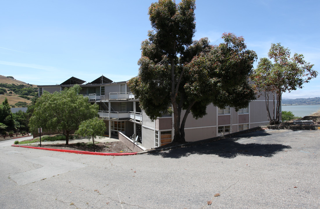 Madera Vista Apartments in Corte Madera, CA - Building Photo