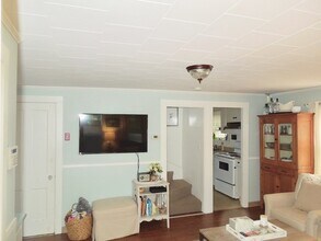 301R Court St in Plymouth, MA - Building Photo - Building Photo