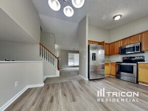 3886 Ligney Creek Ct in Snellville, GA - Foto de edificio - Building Photo