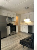 77 Lyman Ave, Unit 2 Apartamentos