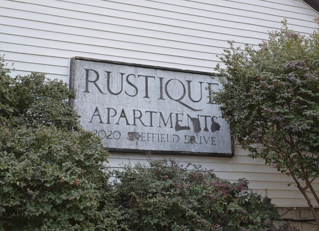 Rustique Apartments in Columbus, GA - Building Photo - Building Photo