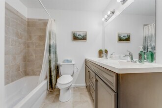 521 Woodhaven Dr in Morgantown, WV - Building Photo - Building Photo