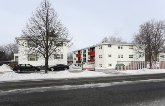 Northbrook & Ryan Drive Apartments in Bismarck, ND - Building Photo - Building Photo