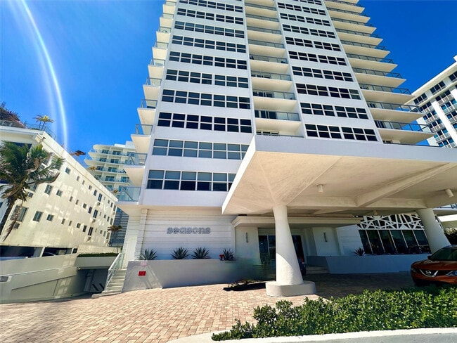 209 N Fort Lauderdale Beach Blvd in Fort Lauderdale, FL - Building Photo - Building Photo