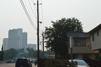 Park villa complex in Reno, NV - Building Photo - Other